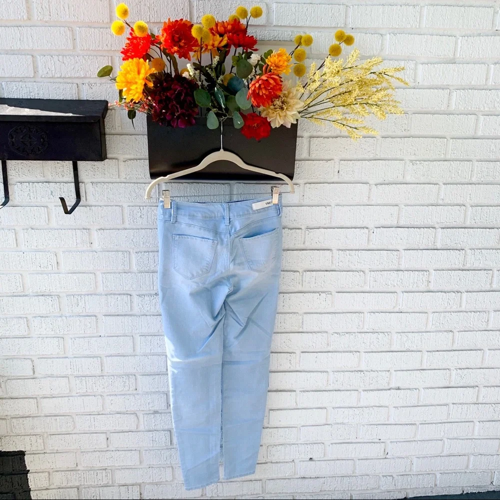 💕 YMI Light Wash Skinny Jeans Size 1👖 - Picture 5 of 9